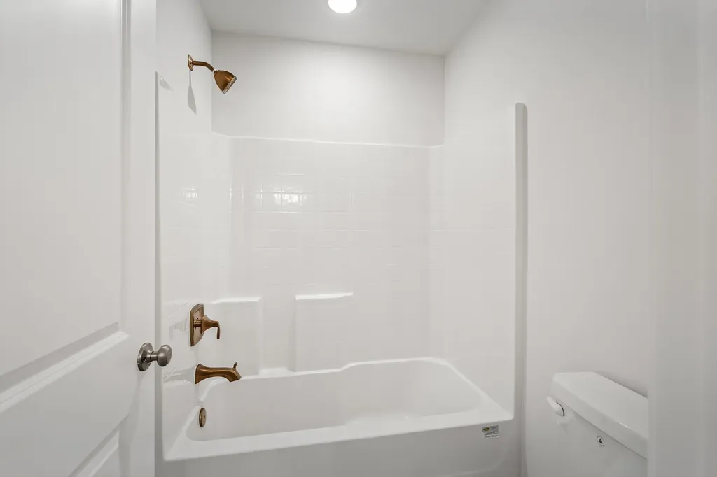 1822 Abelson Way Columbia TN 38401