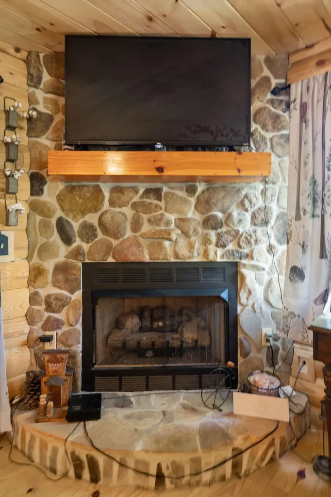 1532 Turkey Creek Road Tellico Plains TN 37385