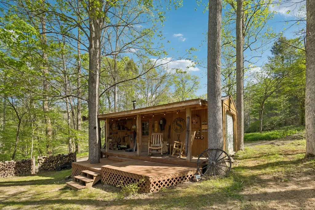 1532 Turkey Creek Road Tellico Plains TN 37385