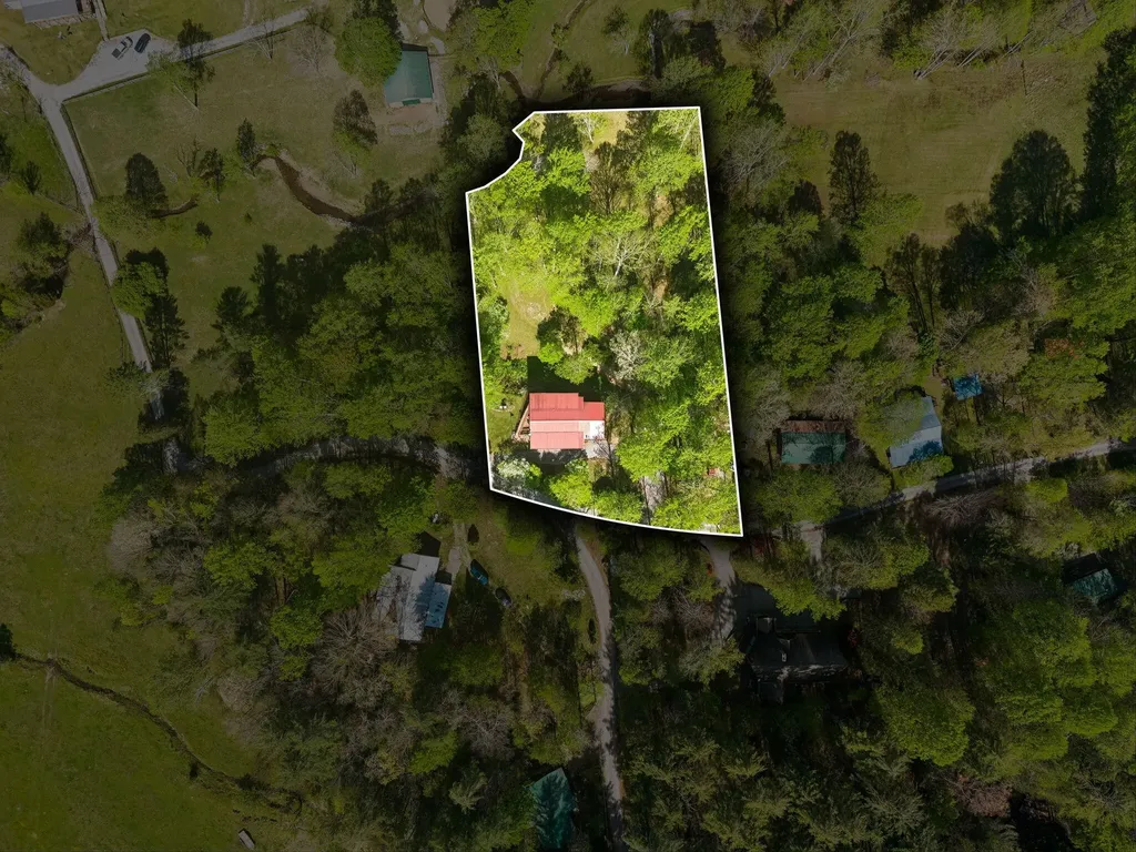 1532 Turkey Creek Road Tellico Plains TN 37385