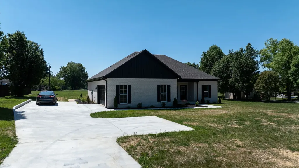 2230 Allen Ferry Road Smithville TN 37166