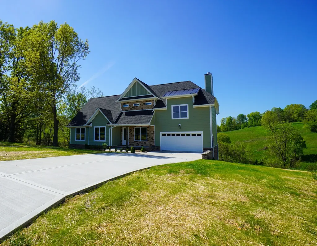 3035 Wixtown Road Westmoreland TN 37186