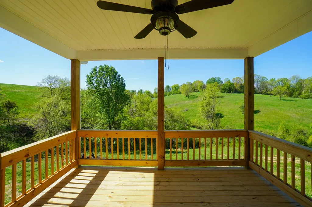 3035 Wixtown Road Westmoreland TN 37186