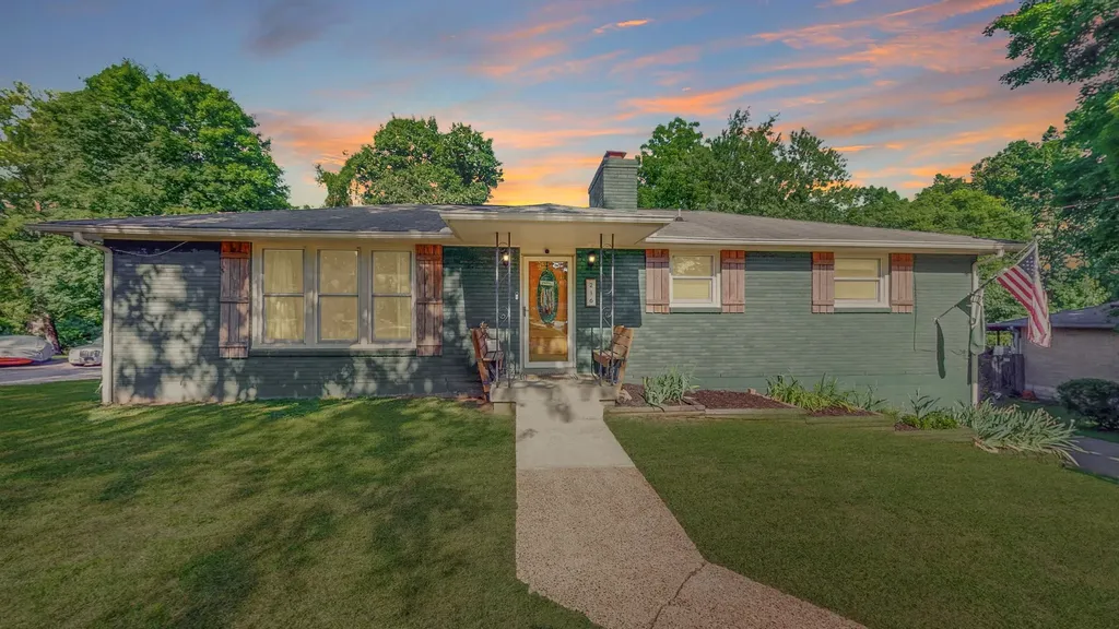216 Roberta Drive Hendersonville TN 37075
