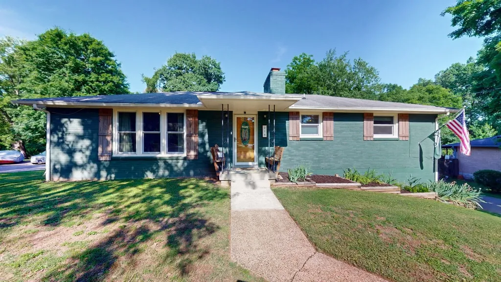 216 Roberta Drive Hendersonville TN 37075