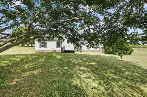 1572 Old Nashville Dirt Road Shelbyville TN 37160