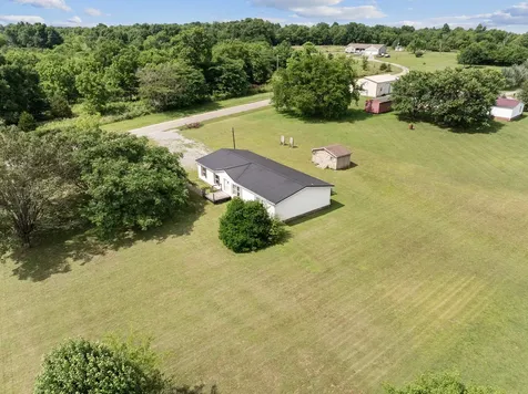 1572 Old Nashville Dirt Road Shelbyville TN 37160