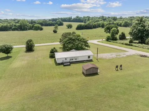 1572 Old Nashville Dirt Road Shelbyville TN 37160