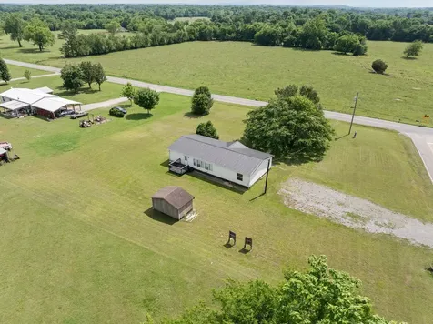 1572 Old Nashville Dirt Road Shelbyville TN 37160