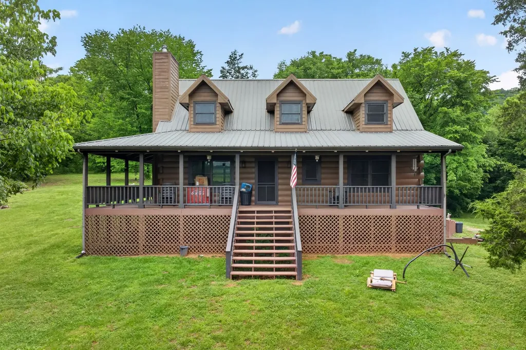 8029 Brimstone Creek Road Whitleyville TN 38588