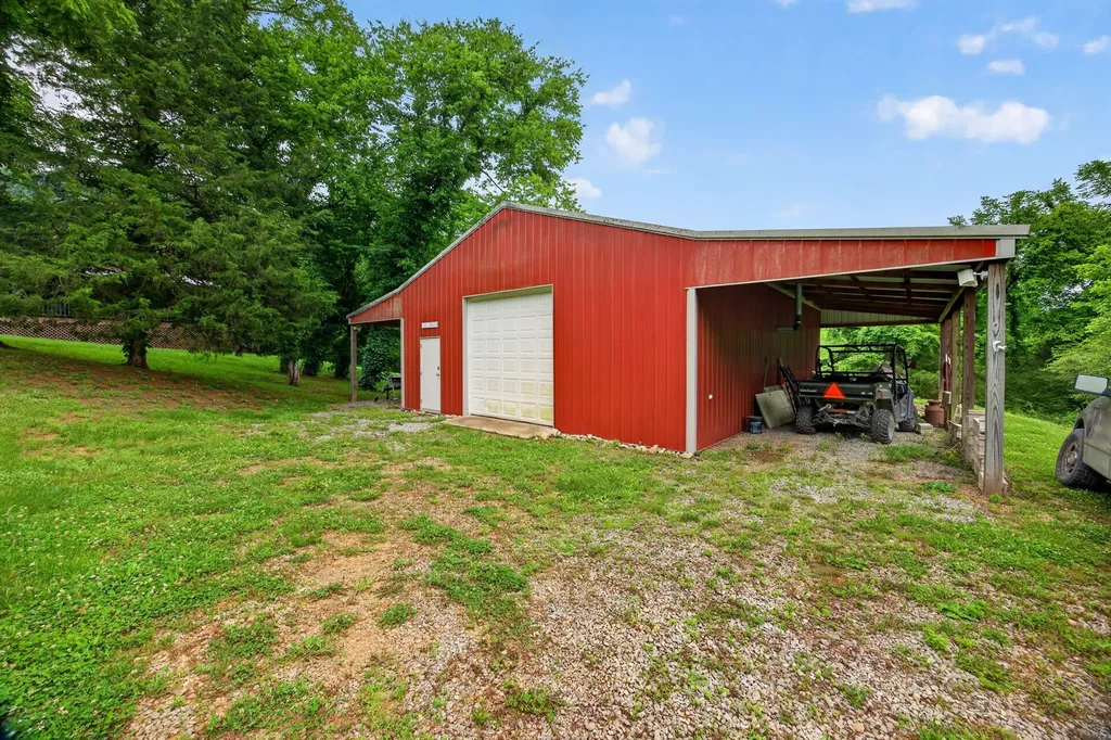 8029 Brimstone Creek Road Whitleyville TN 38588