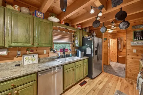 8029 Brimstone Creek Road Whitleyville TN 38588
