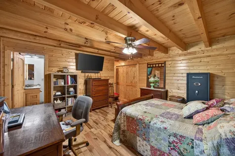 8029 Brimstone Creek Road Whitleyville TN 38588