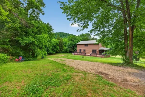 8029 Brimstone Creek Road Whitleyville TN 38588
