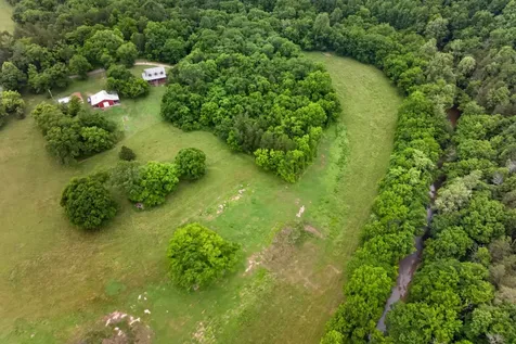 8029 Brimstone Creek Road Whitleyville TN 38588