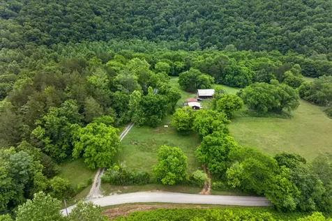 8029 Brimstone Creek Road Whitleyville TN 38588
