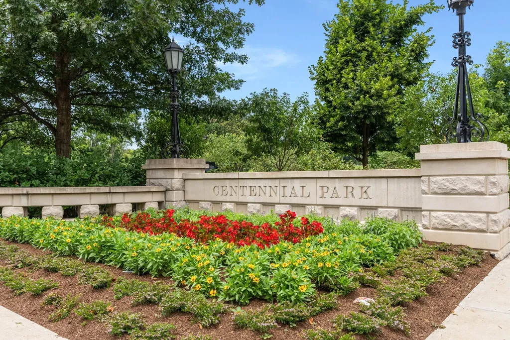 321 31st Ave, N Nashville TN 37203