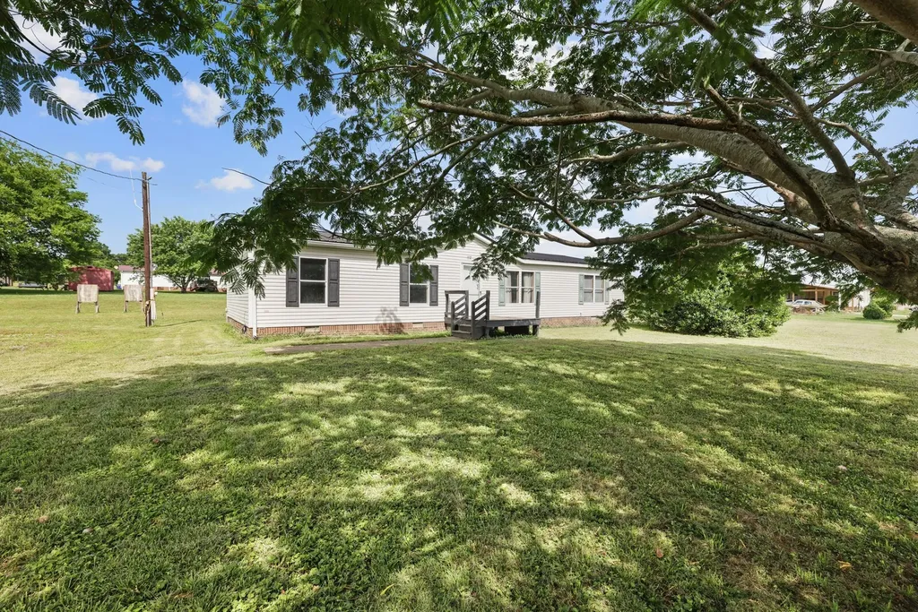 1572 Old Nashville Dirt Road Shelbyville TN 37160