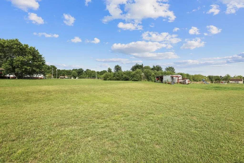 1572 Old Nashville Dirt Road Shelbyville TN 37160