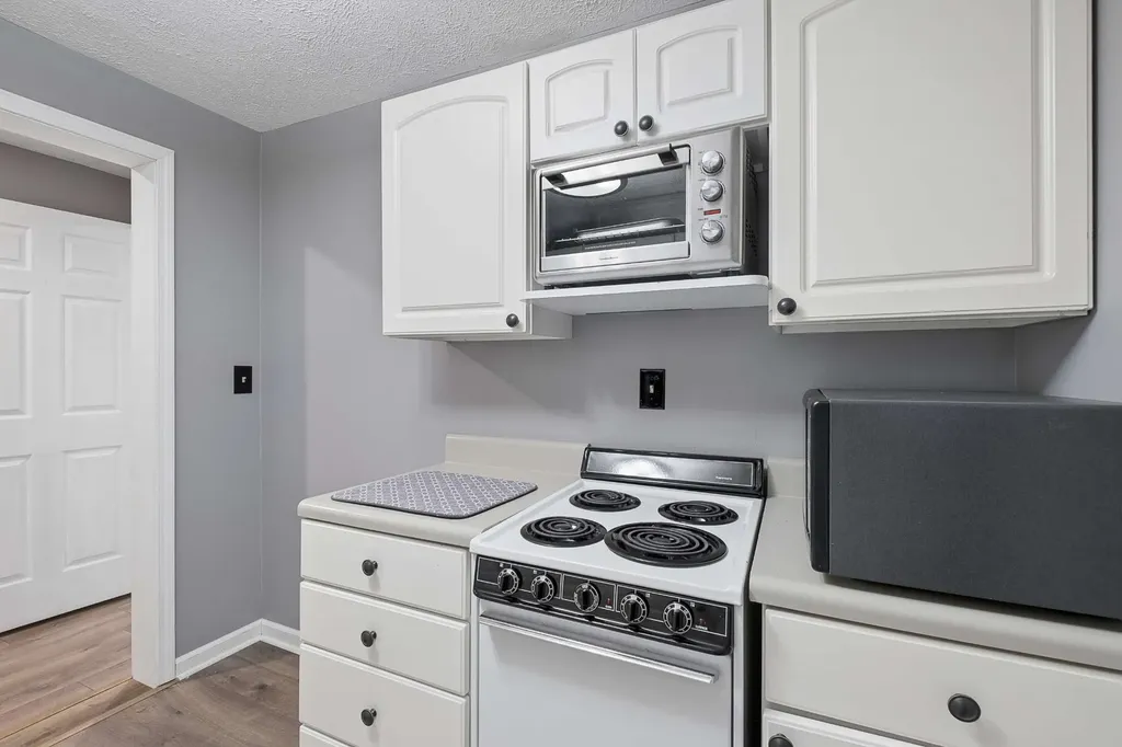 2818 Azalea Place Nashville TN 37204