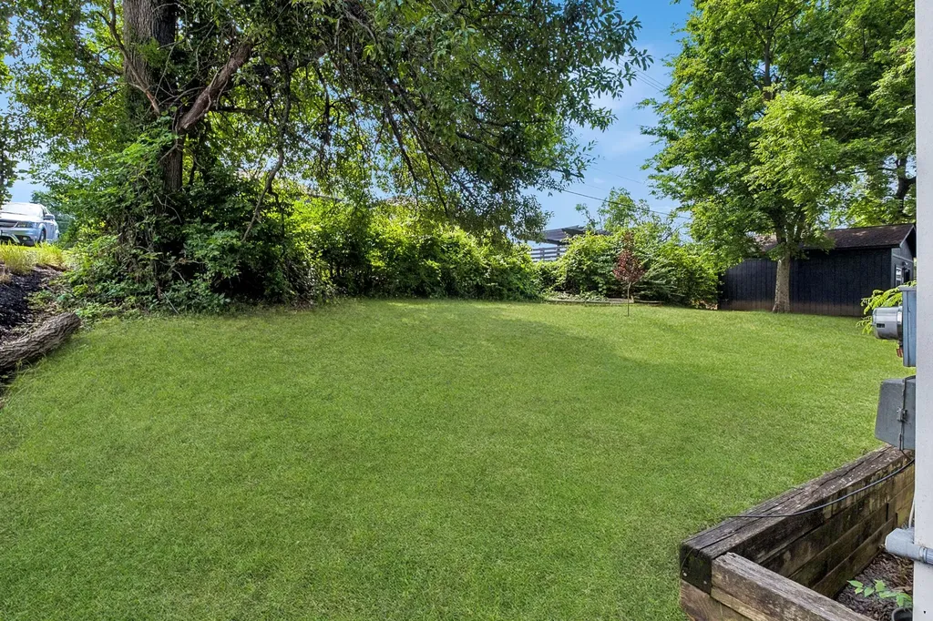 2818 Azalea Place Nashville TN 37204