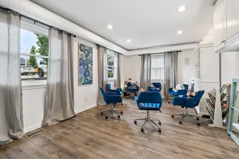 2818 Azalea Place Nashville TN 37204