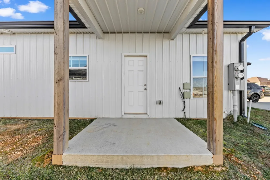 190 Bainbridge Drive Clarksville TN 37043