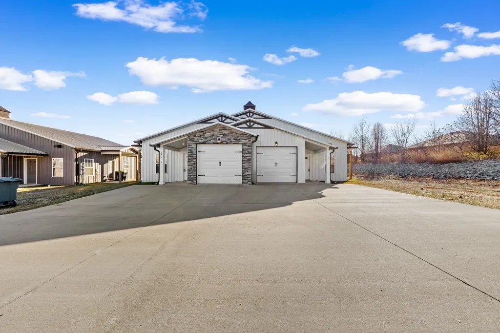 190 Bainbridge Drive Clarksville TN 37043
