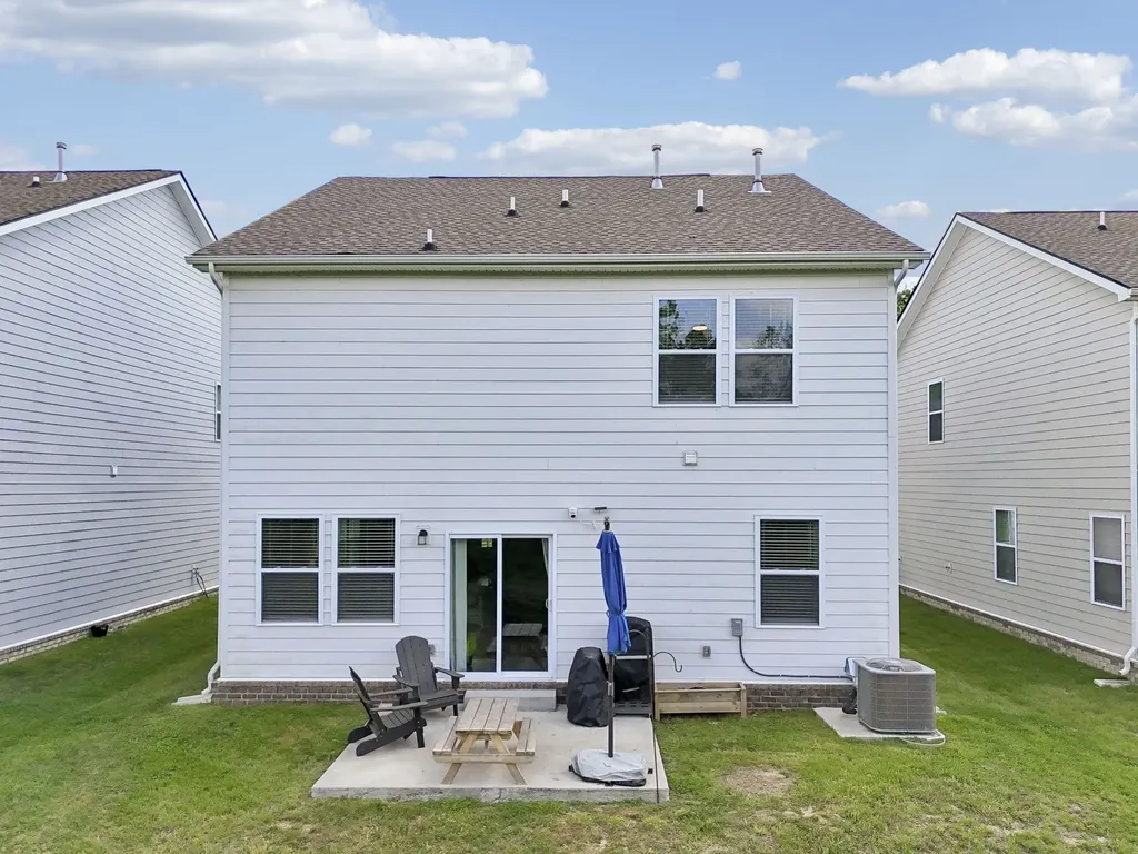 2232 Robert Gwynne Drive Smyrna TN 37167
