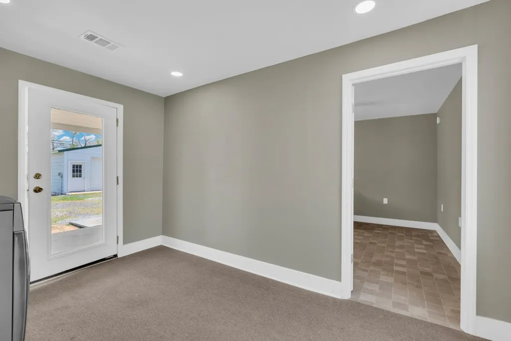 320 W King Street Morrison TN 37357