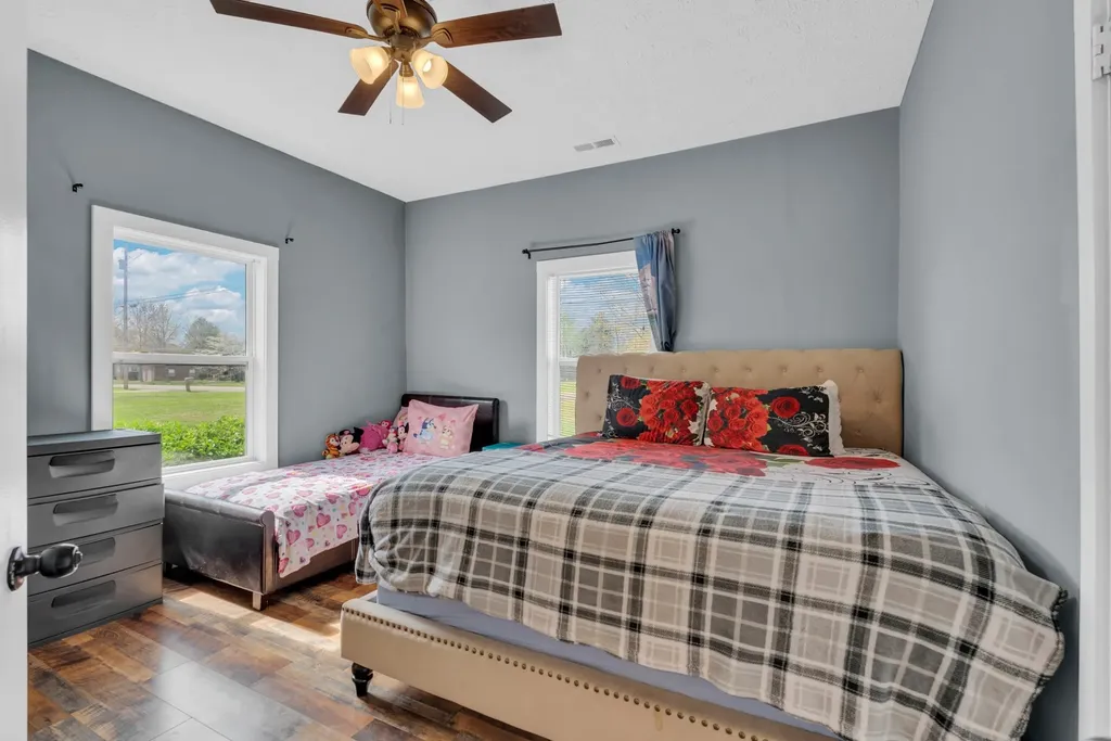 320 W King Street Morrison TN 37357