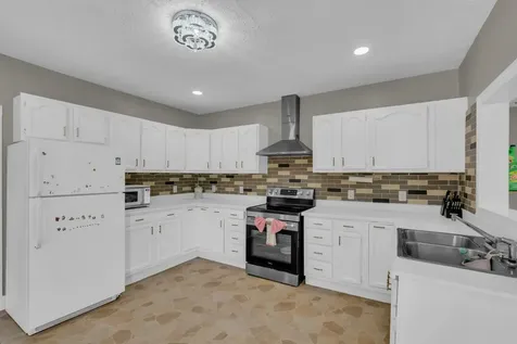 320 W King Street Morrison TN 37357