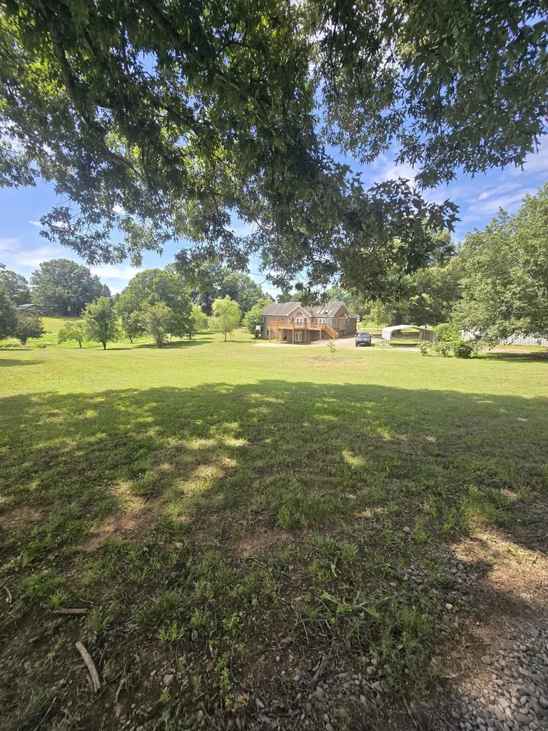 311 Downs Road Cumberland City TN 37050