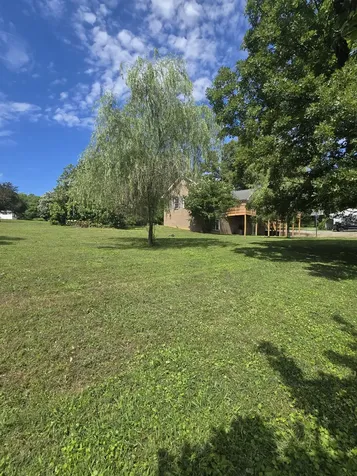 311 Downs Road Cumberland City TN 37050