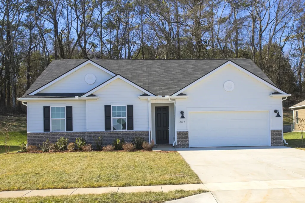 2402 Hartman Cove Columbia TN 38401