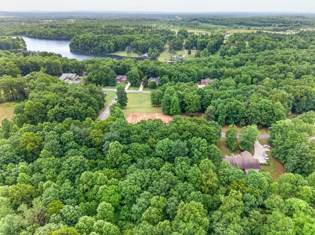 2022 Cumberland View Drive Crossville TN 38571