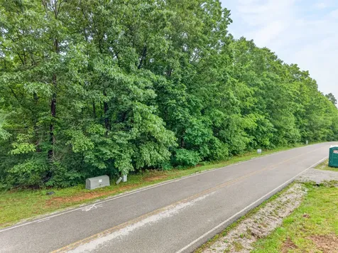 2022 Cumberland View Drive Crossville TN 38571