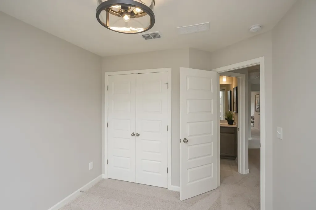 5035 Dayflower Drive Hermitage TN 37076