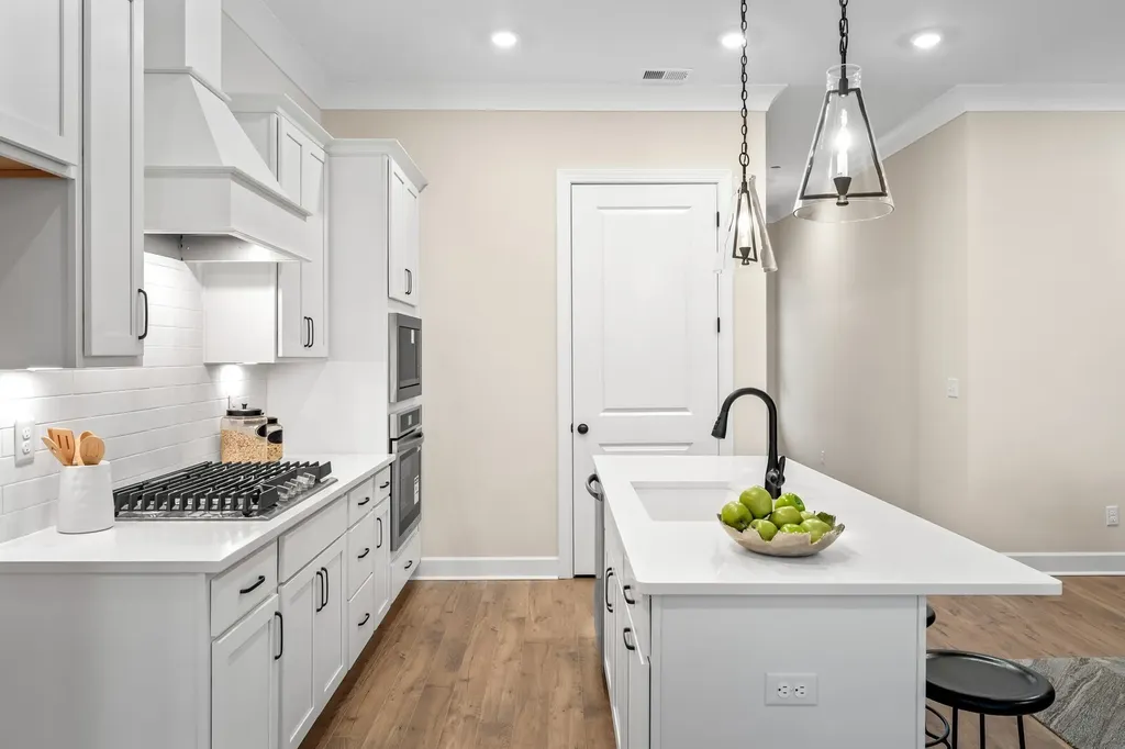 460 Buckwood Avenue, W Thompsons Station TN 37179