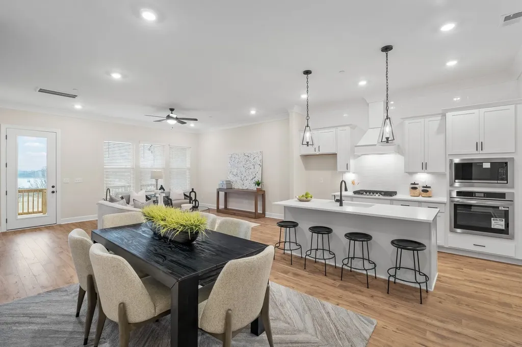 460 Buckwood Avenue, W Thompsons Station TN 37179