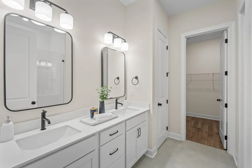 460 Buckwood Avenue, W Thompsons Station TN 37179