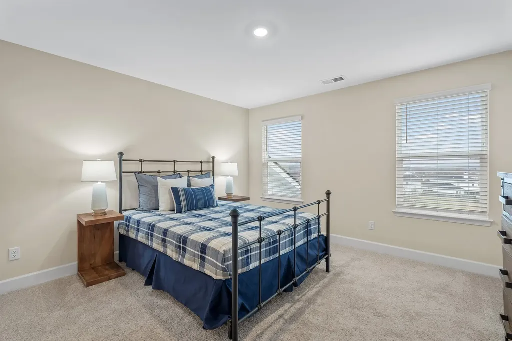 460 Buckwood Avenue, W Thompsons Station TN 37179
