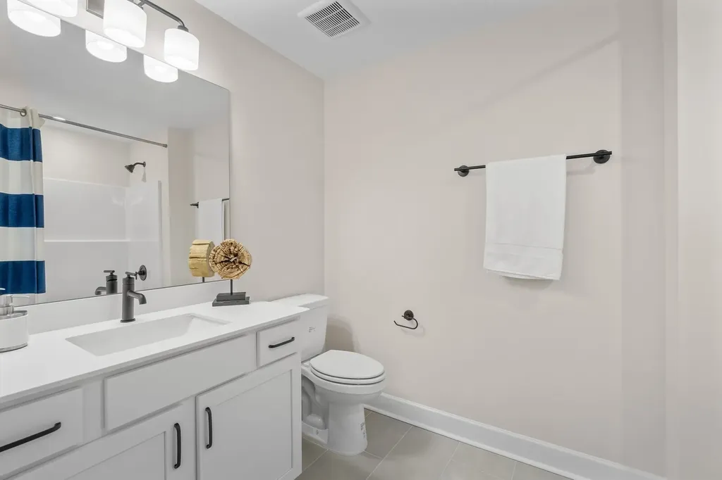 460 Buckwood Avenue, W Thompsons Station TN 37179
