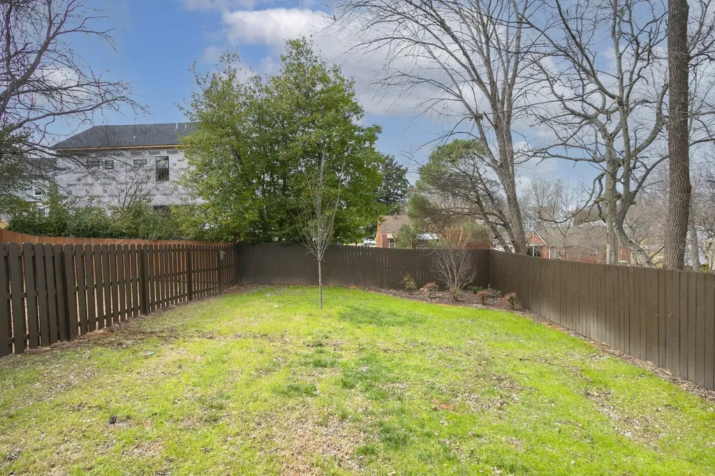 1510B Dugger Drive Nashville TN 37206
