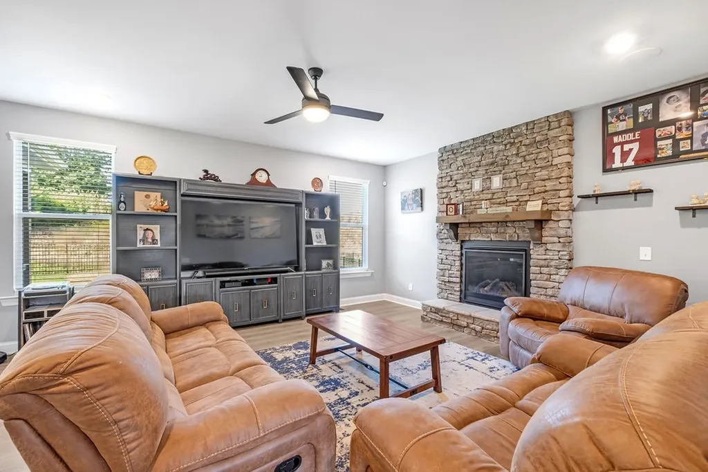 107 James Gourley Road Hendersonville TN 37075