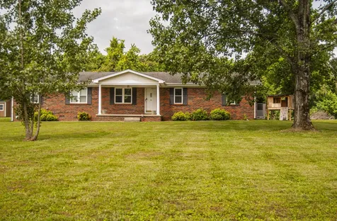 4883 Rocky Mound Road Westmoreland TN 37186