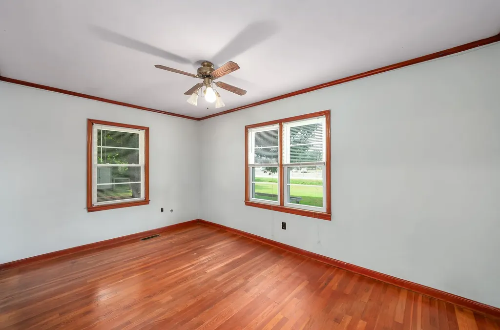 649 Natchez Trace Drive Lexington TN 38351