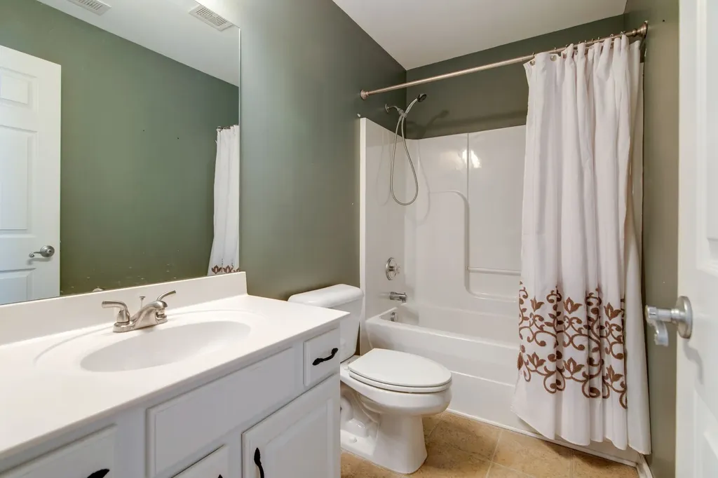 7802 Kemberton Dr, W Nolensville TN 37135