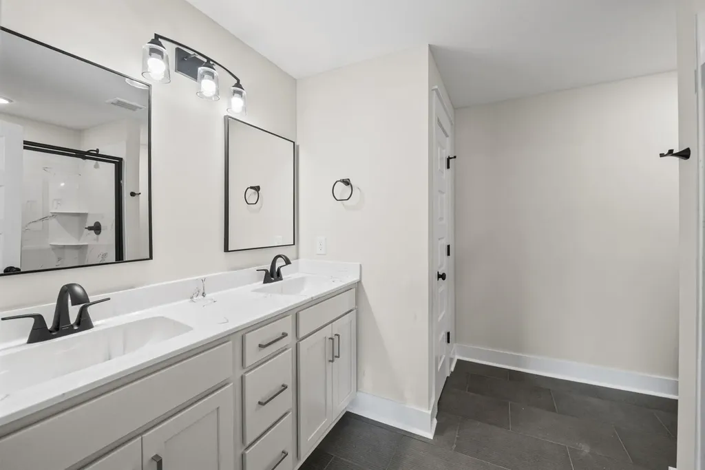 77 Sycamore Hill Clarksville TN 37042