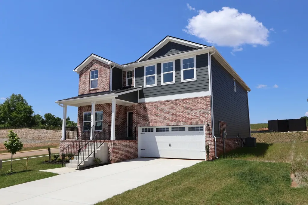 2944 Sharpstone Drive Columbia TN 38401